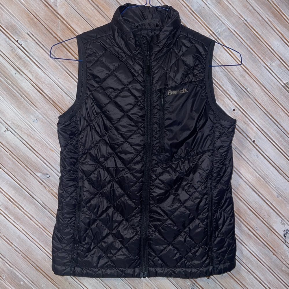 Bench Midnight Black Quilted Puffer Vest Full Zipper & Pockets Layered Collar